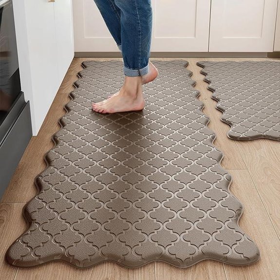 Scalloped Embossed Anti-Fatigue Kitchen Floor Mats (2-Pack)
