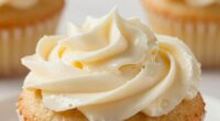 cream cheese frosting softens quickly